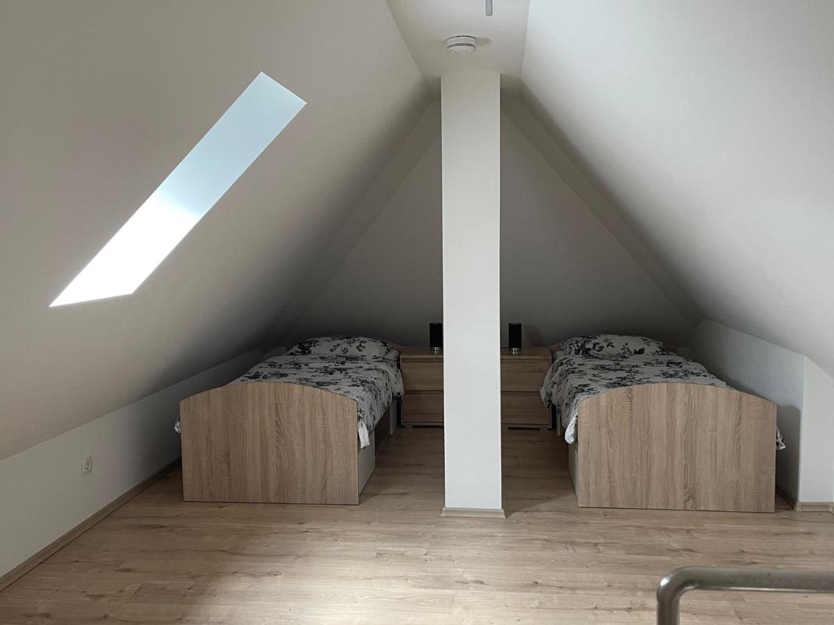 Monteurzimmer/Ferienwohnung Brauckstrasse, Гладбек Екстериор снимка