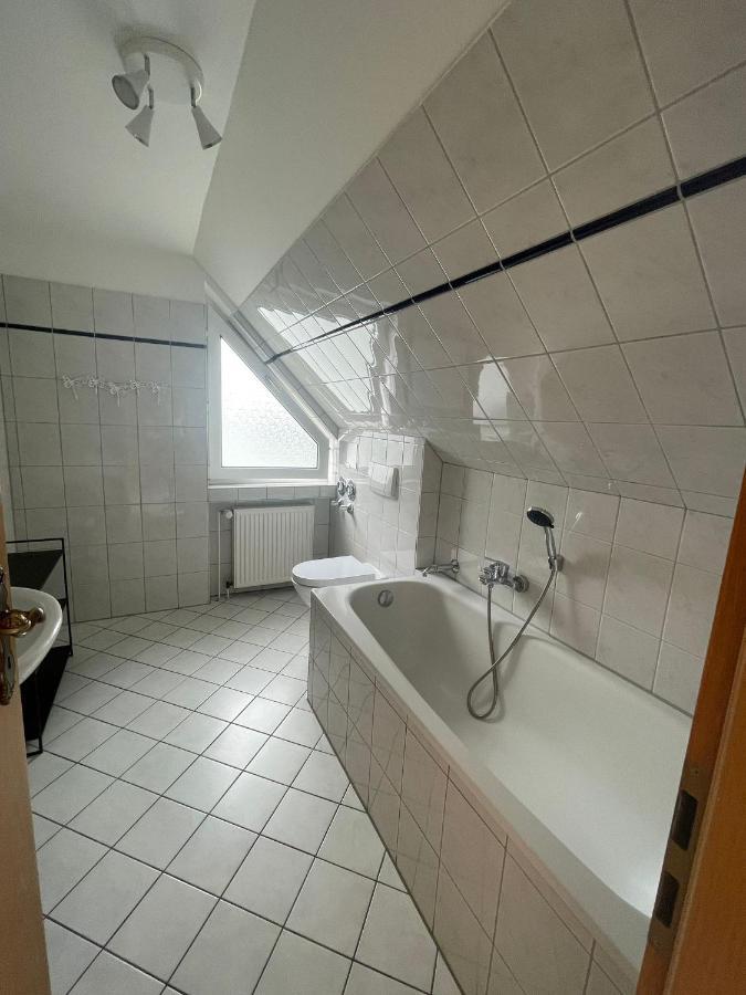 Monteurzimmer/Ferienwohnung Brauckstrasse, Гладбек Екстериор снимка