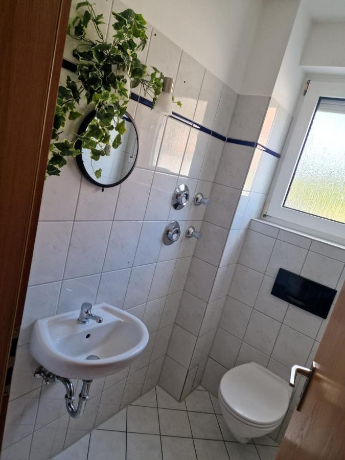 Monteurzimmer/Ferienwohnung Brauckstrasse, Гладбек Екстериор снимка